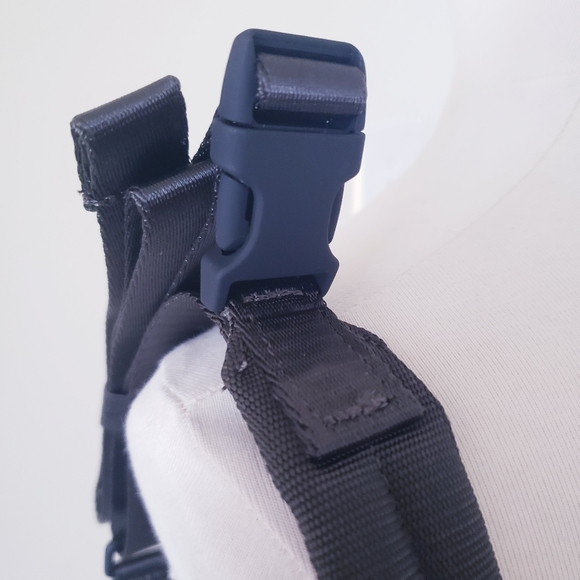 Lululemon NWT All Hours Belt Bag - Olive/Black O/S - Picture 8 of 11